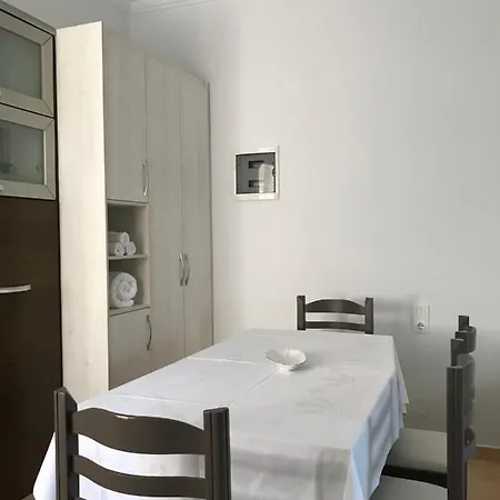 Alpha 公寓 Sarandë